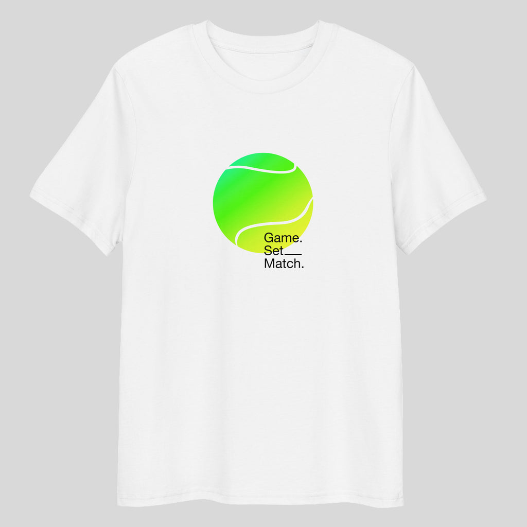 Unisex Tennisshirt aus Bio-Baumwolle mit „Game. Set. Match.“ Print auf der Vorderseite